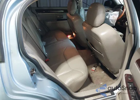 2008 Lincoln Town Car Signature Limited из США, поврежденный, VIN 2LNHM82W08X654660